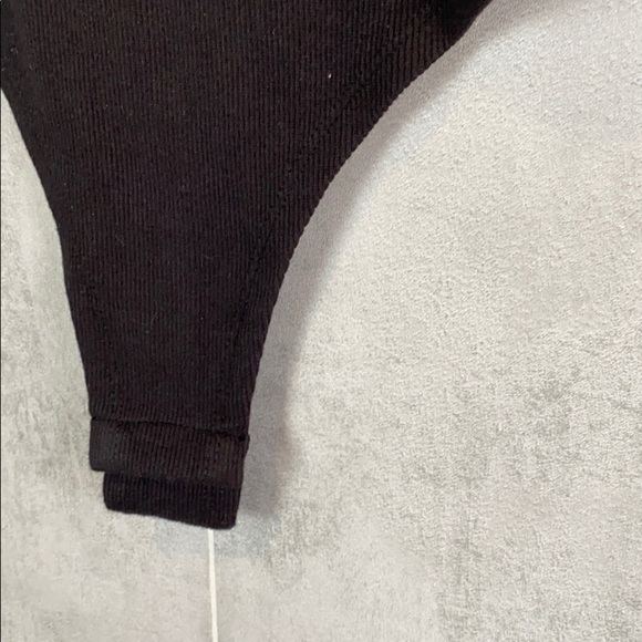 Urban Outfitters ribbed black bodysuit - Picture 5 of 7